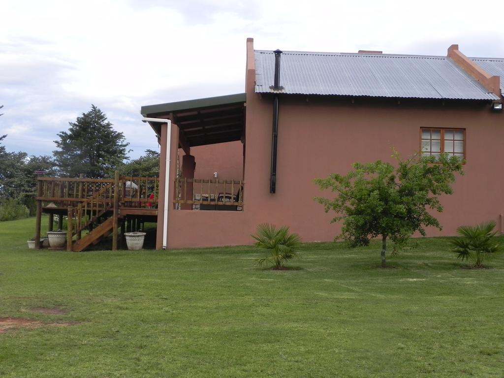 J&B Lodge Underberg Exterior photo
